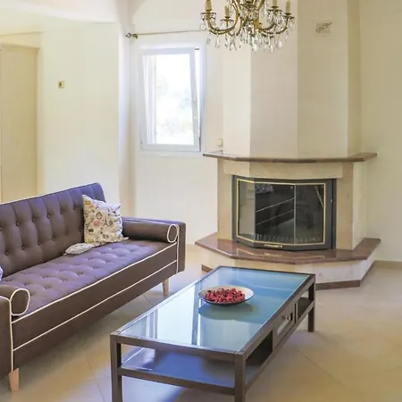 Stunning In With 4 Bedrooms And Wifi Сasa de vacaciones